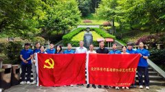 <b>正在一颗心灵中悄悄播下</b>