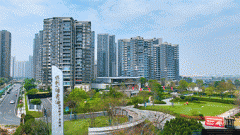 <b>.5公里的江岸线成为业从日常休闲的次要场合</b>